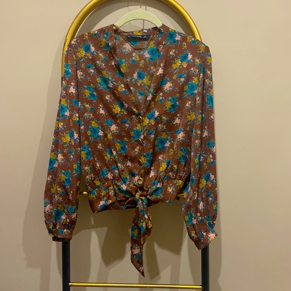 Zara Tops Zara Floral Blouse With Gold Buttons Poshmark